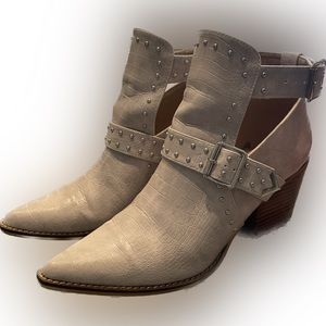 Arider Girl Emme Studded Ankle Boot - Tan Grey US 8-1/2, Women's